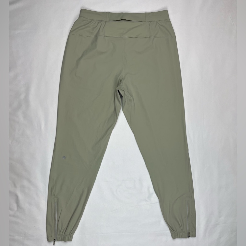 Lululemon Mens Surge Joggers Pants Medium Light Beige Lightweight Ankle Zip C1
